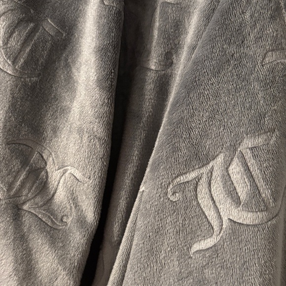 Juicy Couture Velour Plush Charcoal Gray Robe Quiet Luxury - Picture 4 of 6